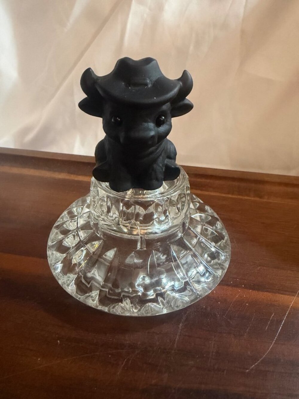Black Obsidian Highland Cow Crystal Figurine